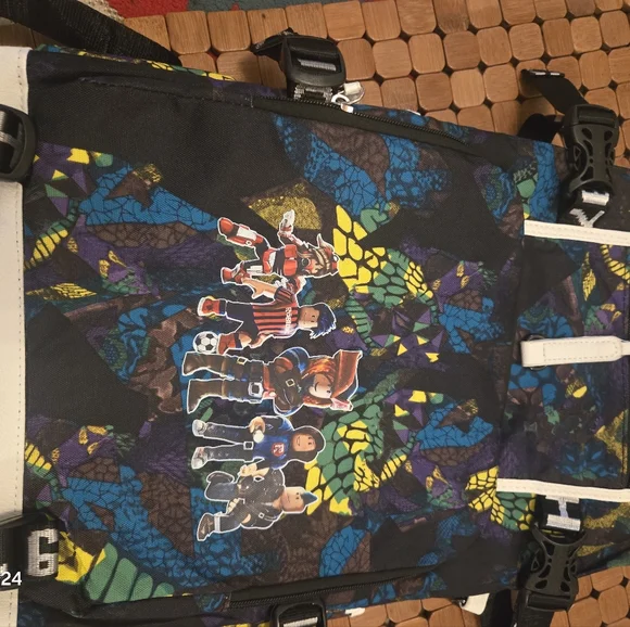 Roblox Kids Backpack with USB Charging Port - Black and Blue - Picture 2 of 6